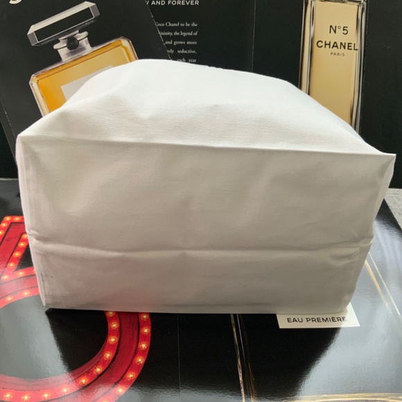 Authentic CHANEL white cotton canvas drawstring pouch cosmetic bag storage bag - Picture 9 of 13